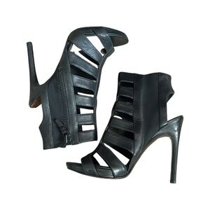 NWOT Via Spiga Gladiator Heel in Black Women’s U.S. Size 8.5 M.